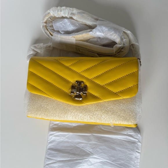 Tory Burch Yellow Kira Chevron Chain Wallet - Picture 8 of 8